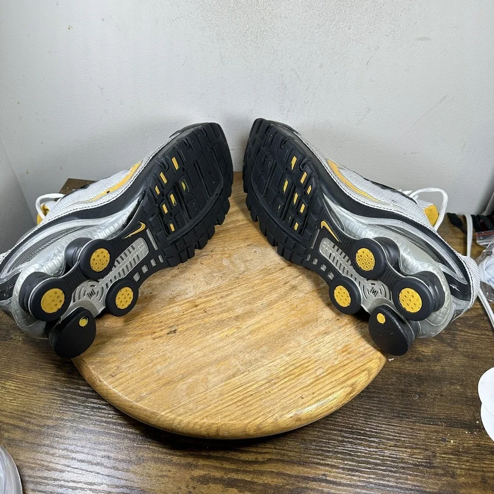 Nike Shox NZ Shoes Mens Size 11 White Black Yellow 315378-171 Running Sneakers